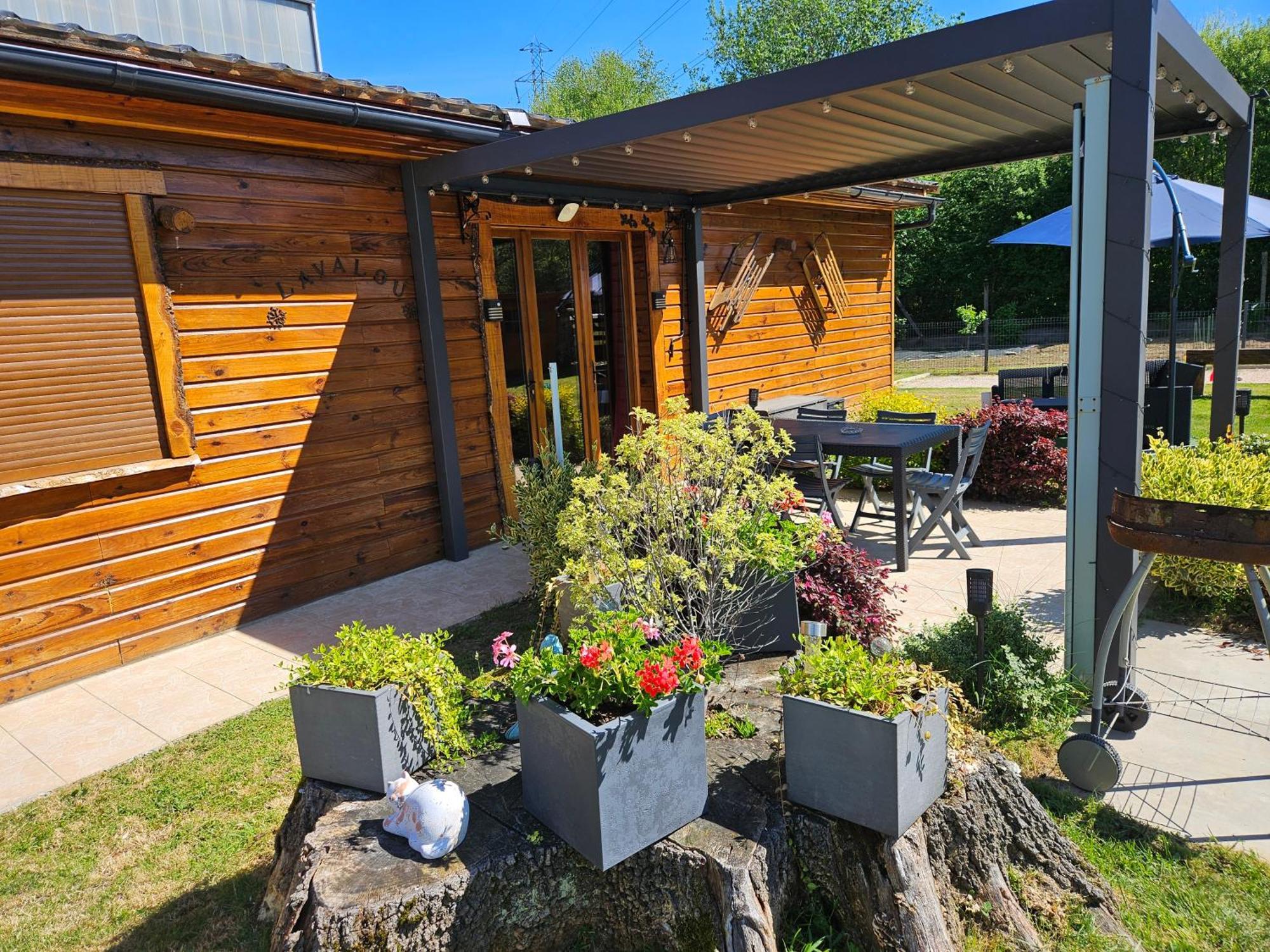 Casa de Férias Chez Lavalou 4* Chaleureux En Bois